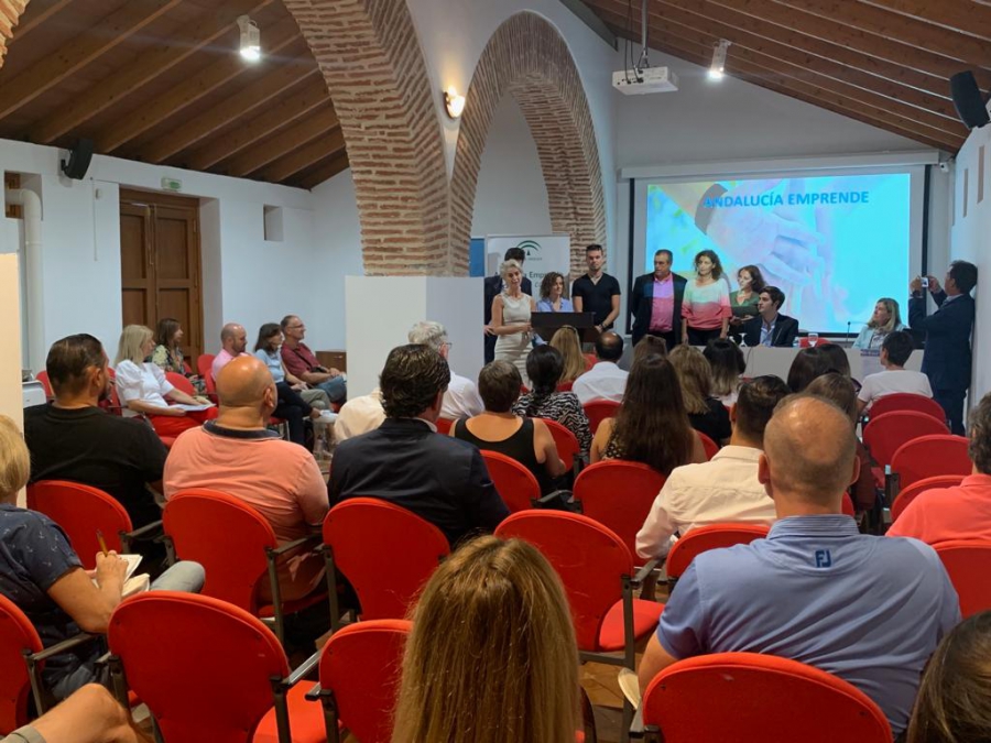 El Cortijo Miraflores acoge una jornada sobre incentivos para trabajadores autónomos en Andalucía