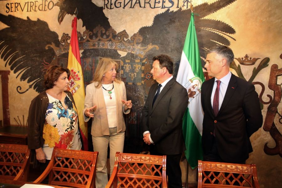 Imagen de la noticia El Ayuntamiento y el grupo TSS Group firman un ac…