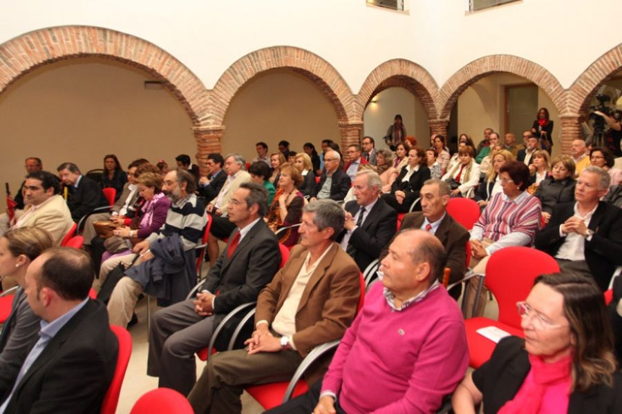 Imagen de la noticia El Ayuntamiento rinde homenaje a los maestros de…