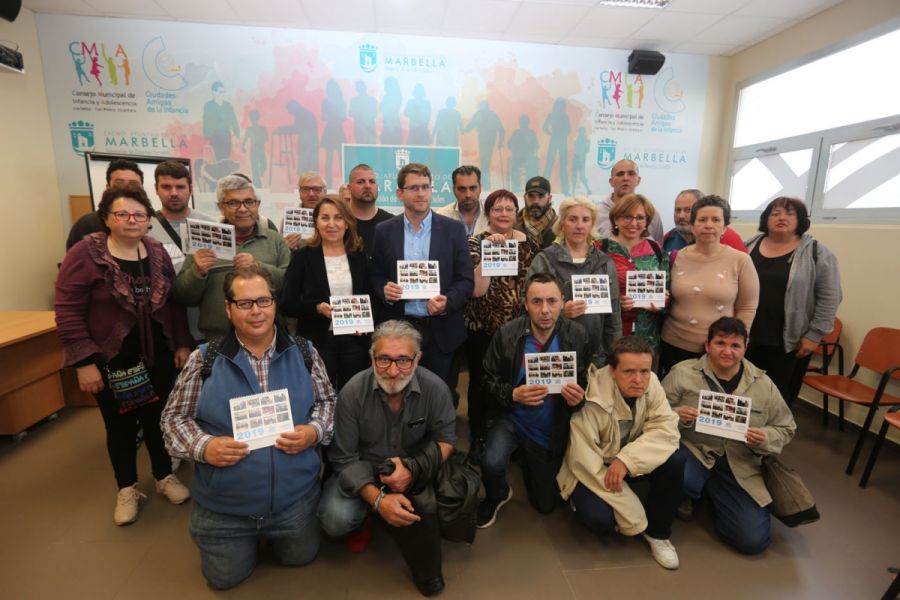 Imagen de la noticia La concejala de Derechos Sociales recibe a Afesol…