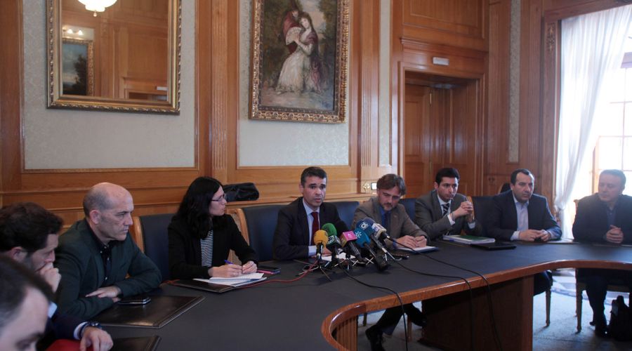 El Ayuntamiento y la Junta trabajan conjuntamente en la adaptación del PGOU a la normativa andaluza como fórmula transitoria para dar seguridad al avance urbanístico de la ciudad