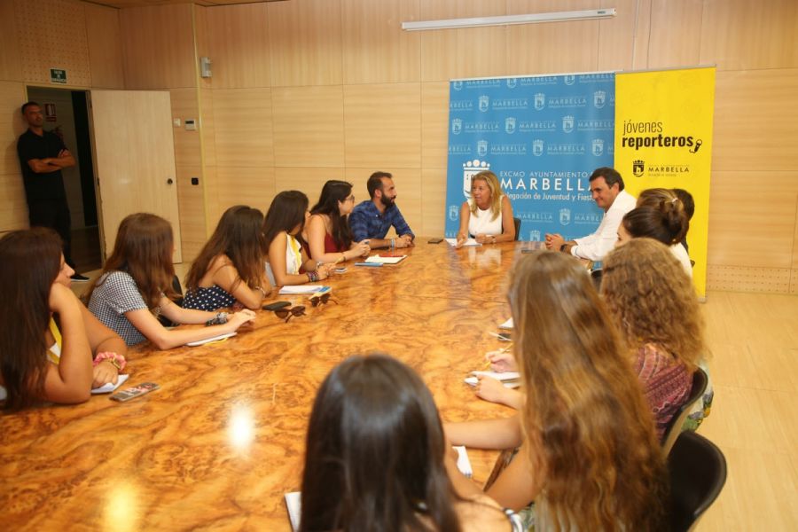 Imagen de la noticia La alcaldesa participa en el taller ‘Jóvenes Repo…