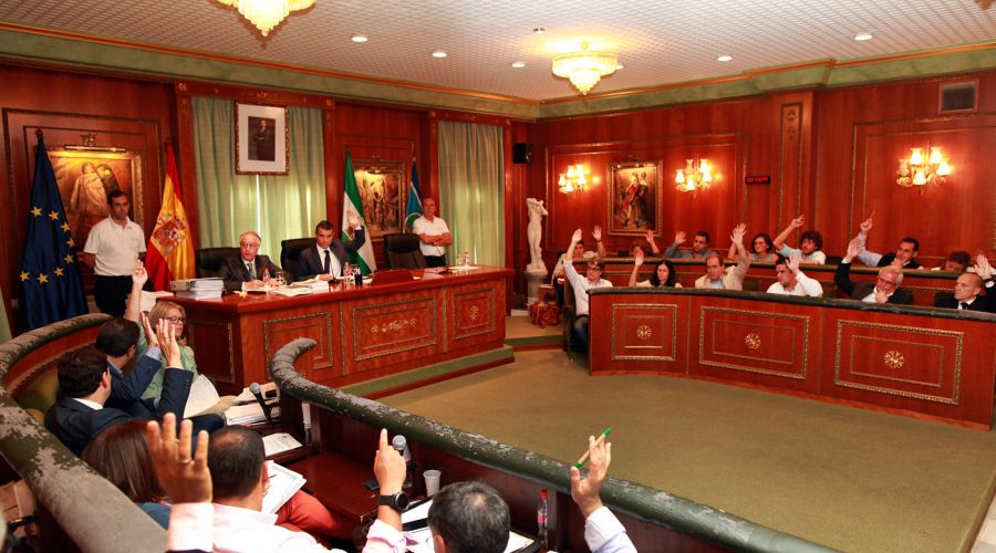 El Pleno aprueba la integración de los trabajadores de los OALES en el Ayuntamiento y se cumple el compromiso del Equipo de Gobierno con la plantilla