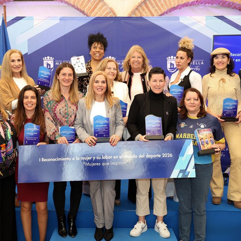 El Ayuntamiento reconoce la trayectoria,  el compromiso y la contribución de once mujeres al mundo del deporte en la ciudad