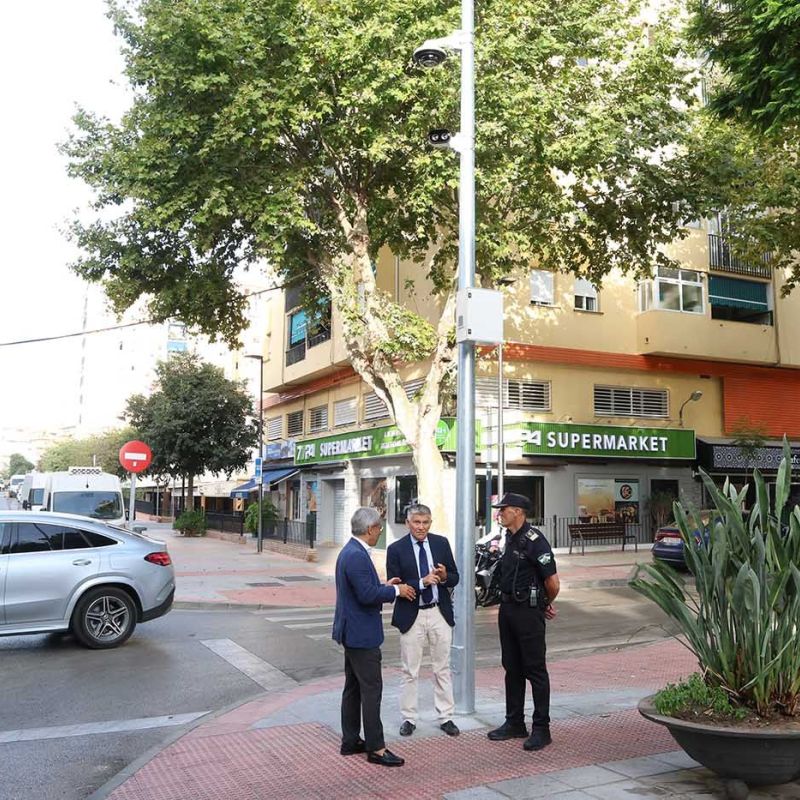 El Ayuntamiento amplía la red de videovigilancia en San Pedro Álcantara con ocho nuevos dispositivos y alcanza las 352 cámaras en todo el municipio