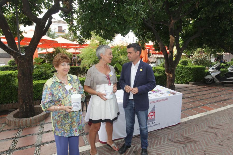 Imagen de la noticia El alcalde respalda a la Asociación AFA Marbella…