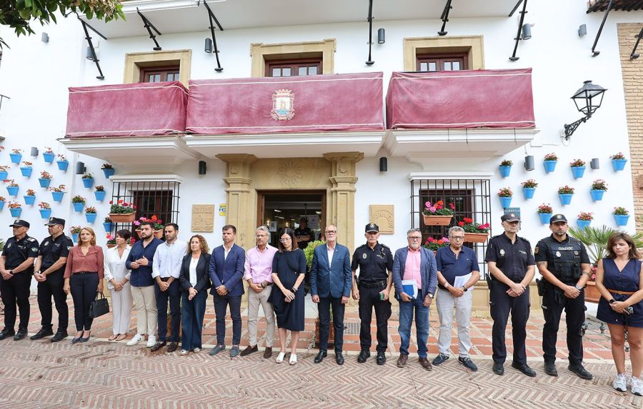 Imagen de la noticia Marbella guarda un minuto de silencio en señal de…