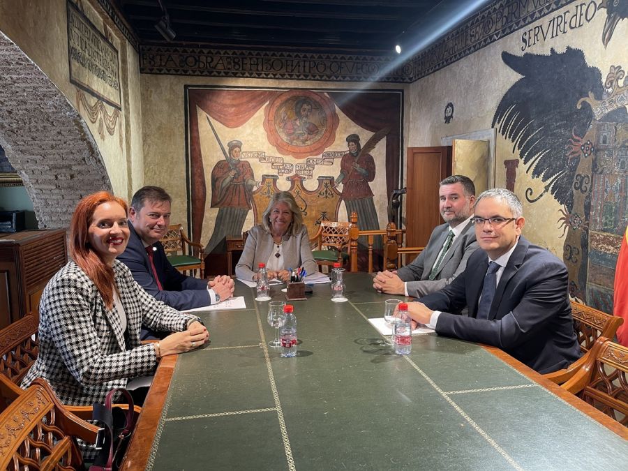Imagen de la noticia El Ayuntamiento y el Colegio de Administradores d…