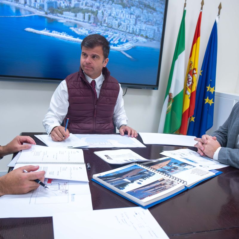 Marbella refuerza el mantenimiento y la conservación del Puerto Deportivo Virgen del Carmen con una inversión de un millón de euros