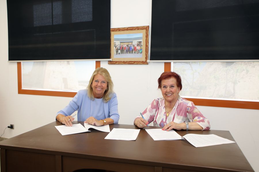 Imagen de la noticia El Ayuntamiento renueva su compromiso con la Asoc…