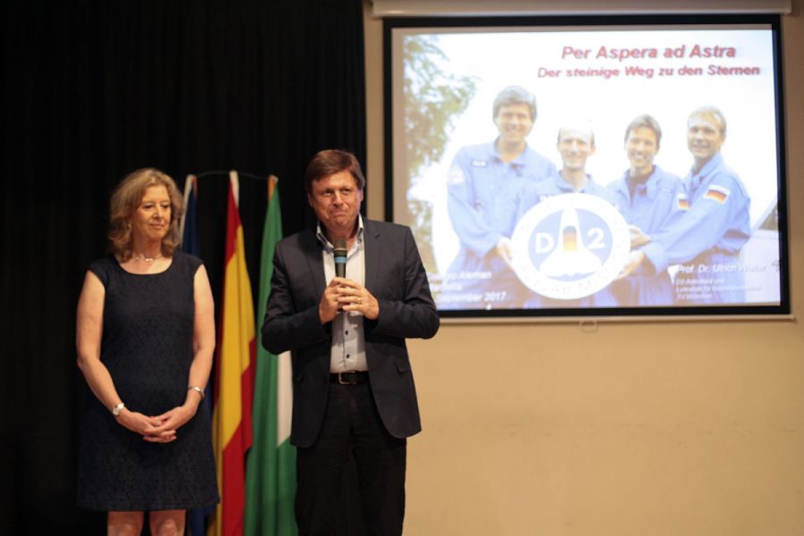 Imagen de la noticia El Ayuntamiento respalda el 18º Simposio de Astro…