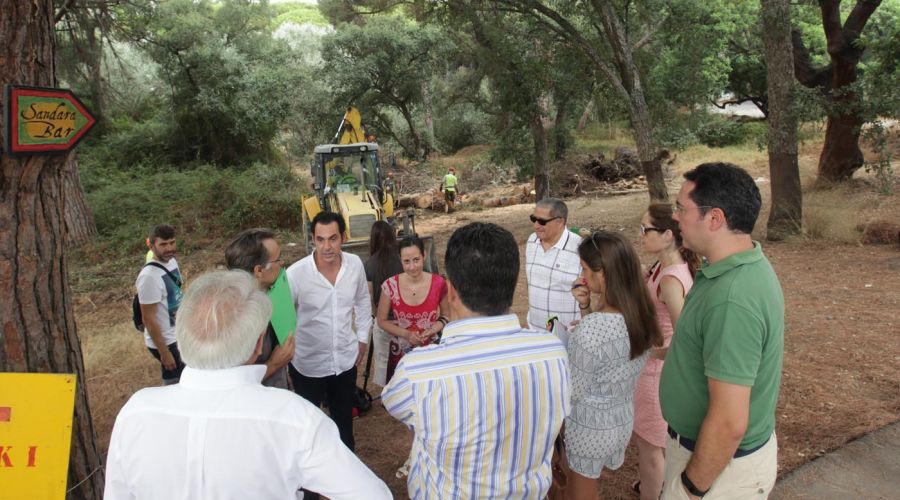 Díaz aboga por una plan entre administraciones para el mantenimiento de los 16 arroyos que surcan Marbella