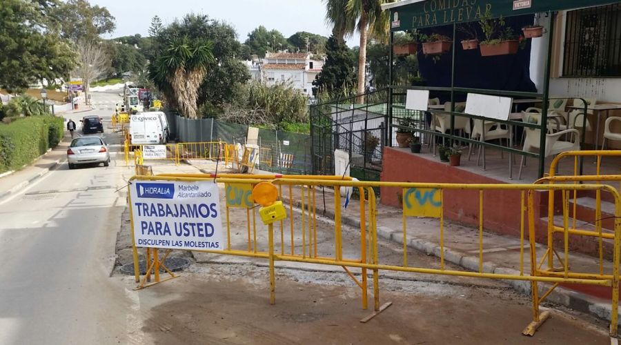 La Tenencia de Alcaldía de Las Chapas impulsa la renovación de las redes de saneamiento y pluviales de la calle Alcornoque