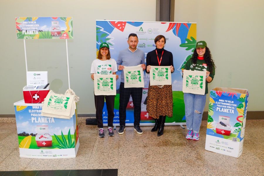 Imagen de la noticia El Ayuntamiento respalda la campaña medioambienta…