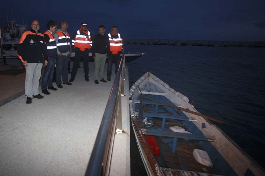 Imagen de la noticia Trasladados al puerto de La Bajadilla 21 ocupante…