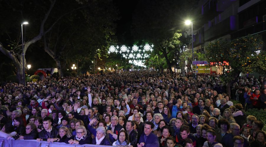 Marbella y San Pedro Alcántara dan la bienvenida a la Navidad con un multitudinario encendido del alumbrado