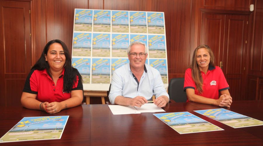 La Playa La Salida de San Pedro Alcántara acoge los días 23 y 24 de julio el IX Torneo de Voley Playa