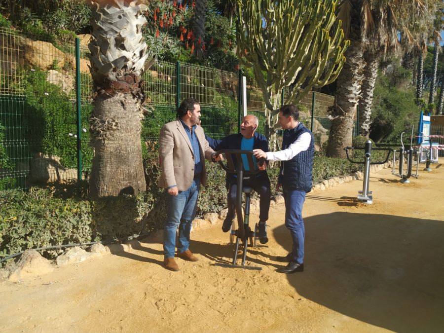 Imagen de la noticia El Ayuntamiento instala una veintena de nuevos ap…