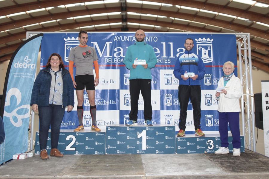 Imagen de la noticia La concejala de Deportes asiste a la entrega de p…