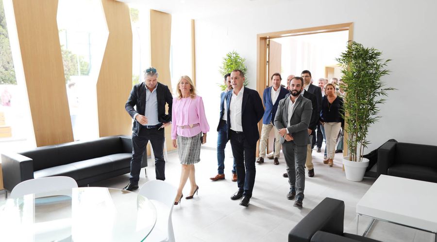 El tanatorio de San Bernabé reabre sus puertas tras las obras de remodelación integral de sus instalaciones y de la calle adyacente