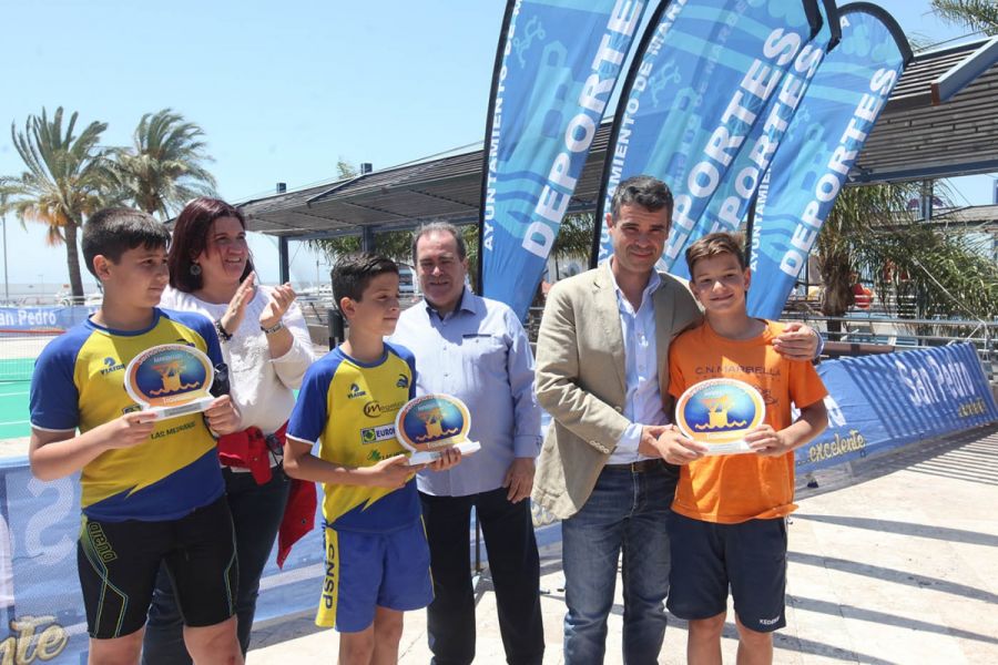 Imagen de la noticia Entrega de premios de la Travesía a Nado con el r…