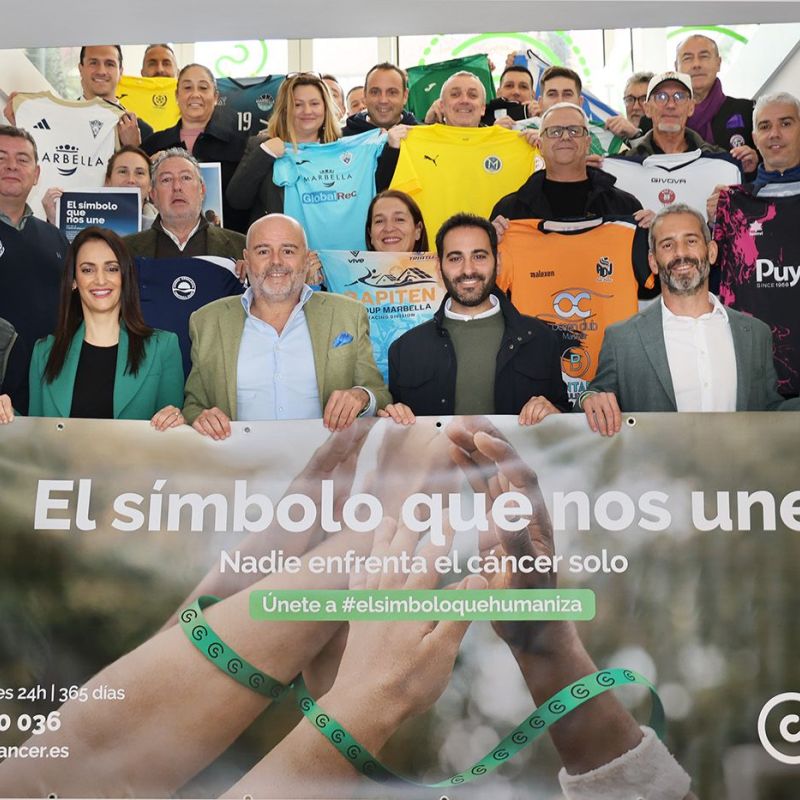 El Ayuntamiento colabora con la AECC en la iniciativa ‘Brazaletes de Esperanza’, que lucirán una treintena de clubes deportivos para sensibilizar sobre la enfermedad y la humanización de la atención oncológica