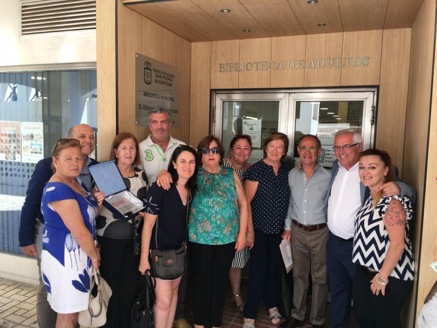 Imagen de la noticia La Biblioteca de San Pedro Alcántara pasa a llama…