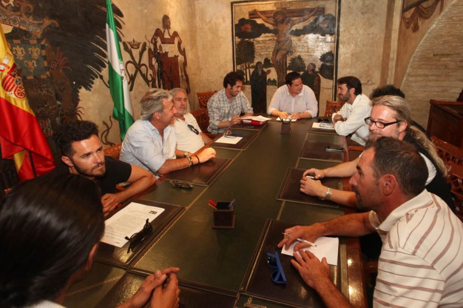 Imagen de la noticia El concejal de Juventud traslada al alcalde de Ta…