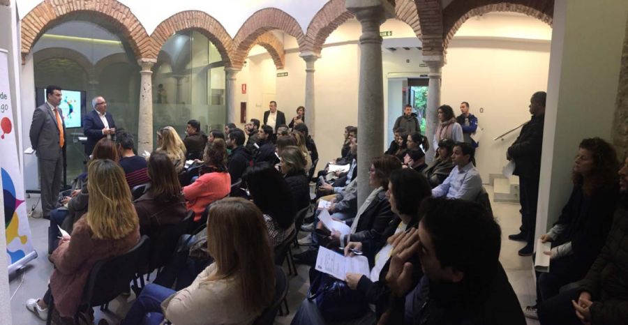 Imagen de la noticia Medio centenar de autónomos participan en una jor…