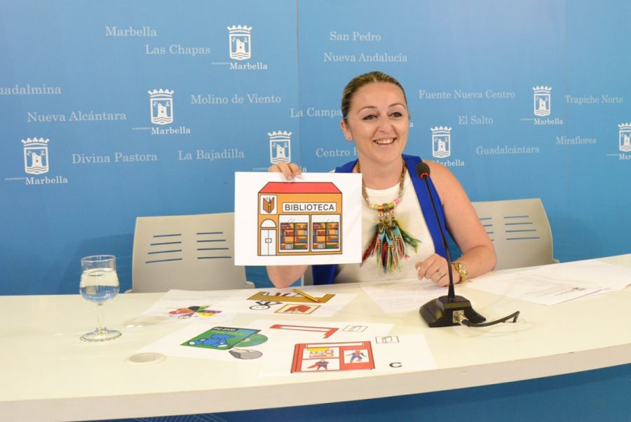 Imagen de la noticia El Ayuntamiento instala pictogramas en las biblio…