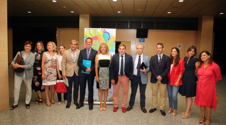 La alcaldesa destaca la apuesta de Marbella por la calidad educativa en el décimo aniversario de su colaboración con la UMA