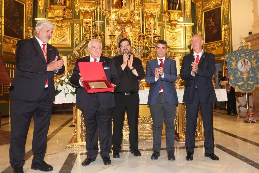 Imagen de la noticia El alcalde asiste al pregón de la Hermandad de lo…