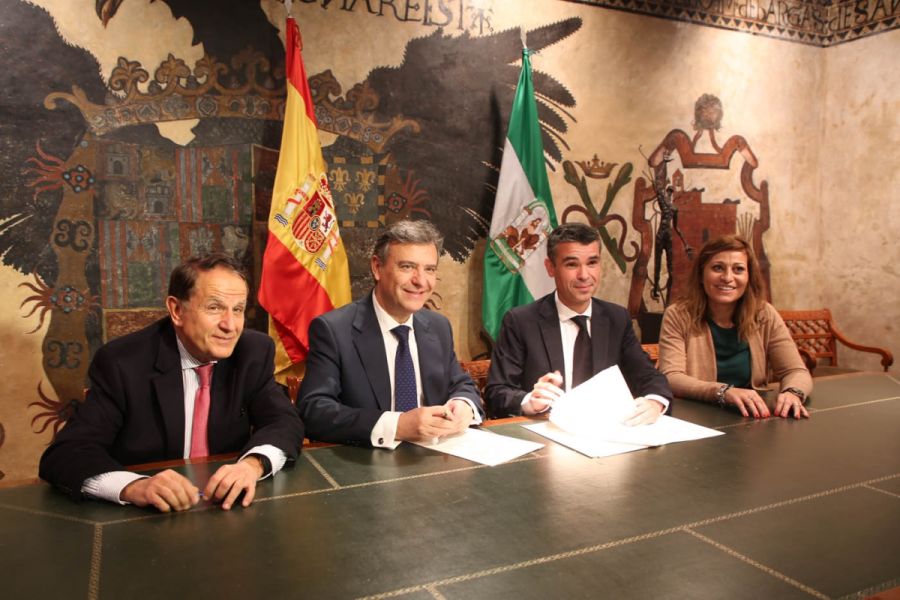 Imagen de la noticia El Ayuntamiento de Marbella y Endesa firman un ac…