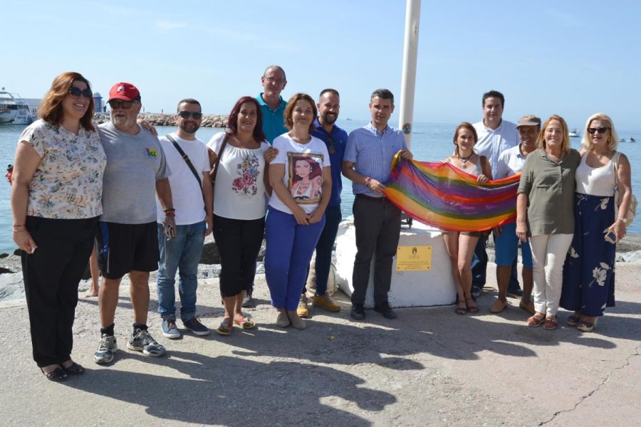 Imagen de la noticia El Ayuntamiento coloca en la playa de El Faro una…