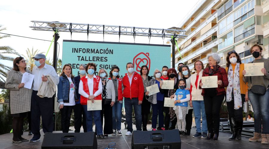 Daniel de Landaluce, Isabel Pablos y el programa Faro de Marbella Voluntaria, Premios Solidarios 2022