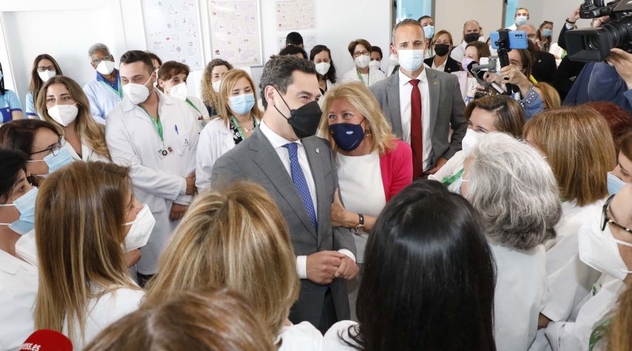 La alcaldesa destaca que la apertura del nuevo centro de salud de San Pedro Alcántara “es una muestra más de la sensibilidad y la implicación de la Junta con las necesidades de la ciudad”