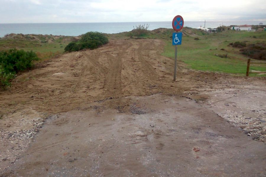 Imagen de la noticia El Ayuntamiento retira más de 600 metros cuadrado…