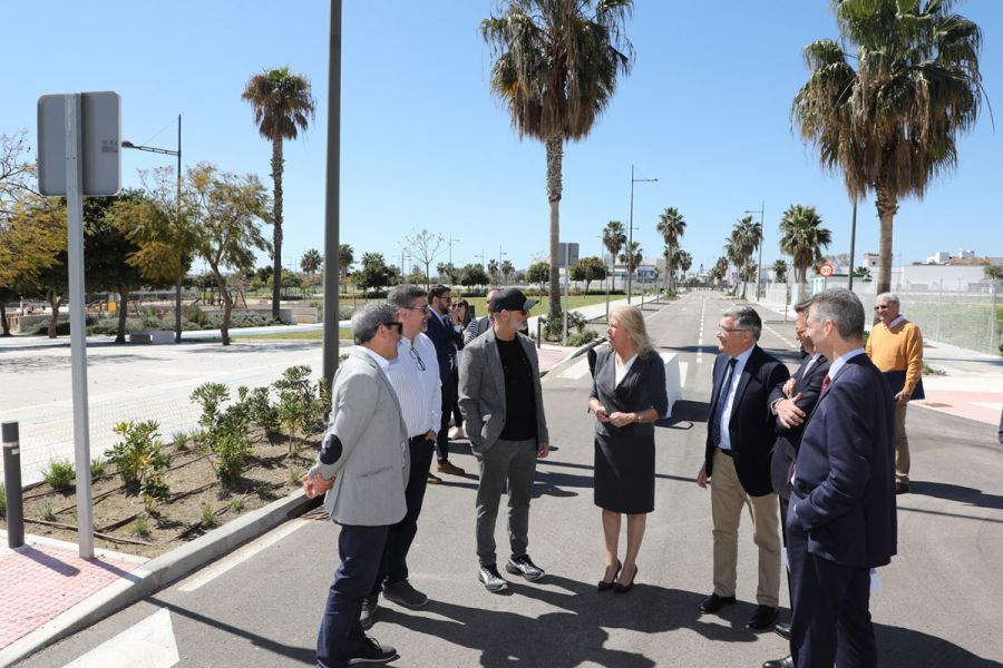 Imagen de la noticia El Ayuntamiento recepciona más de 115.000 metros…