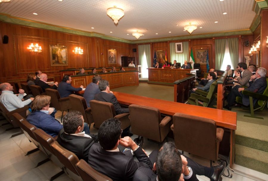 Imagen de la noticia El Equipo de Gobierno traslada a los inversores i…