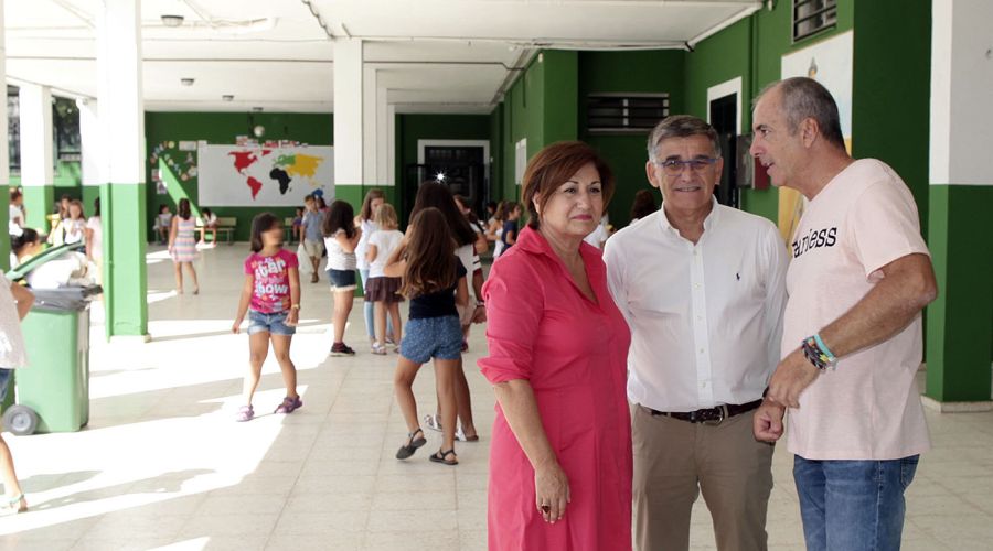 El Ayuntamiento muestra su respaldo a la comunidad educativa en el inicio del curso escolar