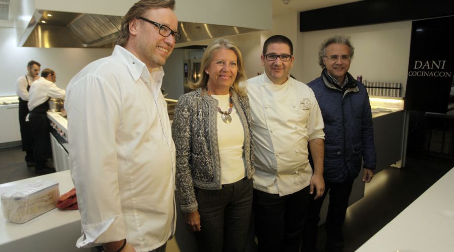 Ángeles Muñoz ha asistido a la jornada gastronómica \'A cuatro manos\' organizada por el chef Dani García