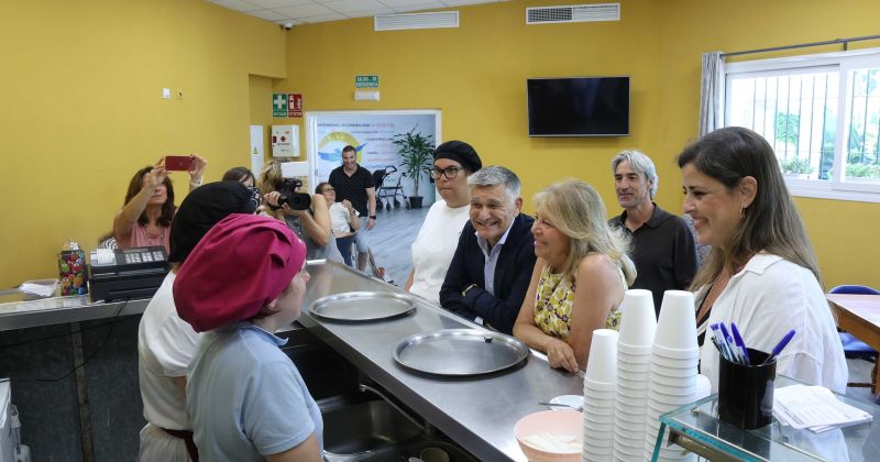 El Ayuntamiento reitera su respaldo a Aspandem, entidad que trabaja a favor de las personas con discapacidad y que se acerca ya al millar de usuarios…