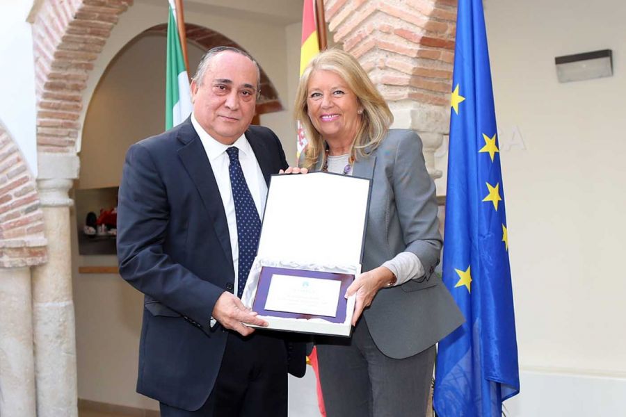 Imagen de la noticia El Ayuntamiento rinde homenaje a 35 trabajadores…