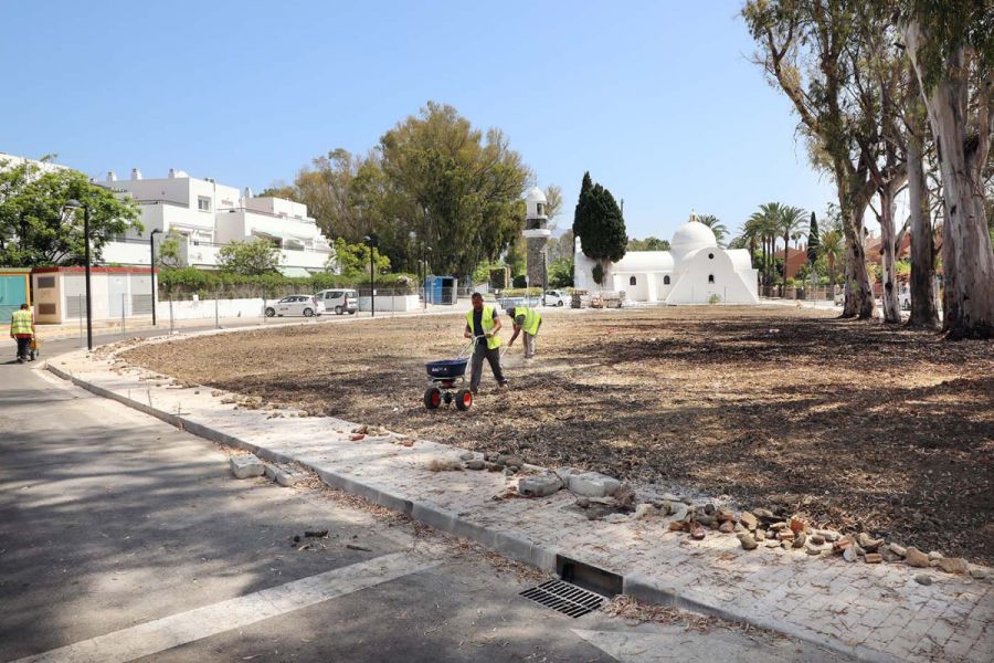 Imagen de la noticia El Ayuntamiento acomete obras de acerado en el pe…