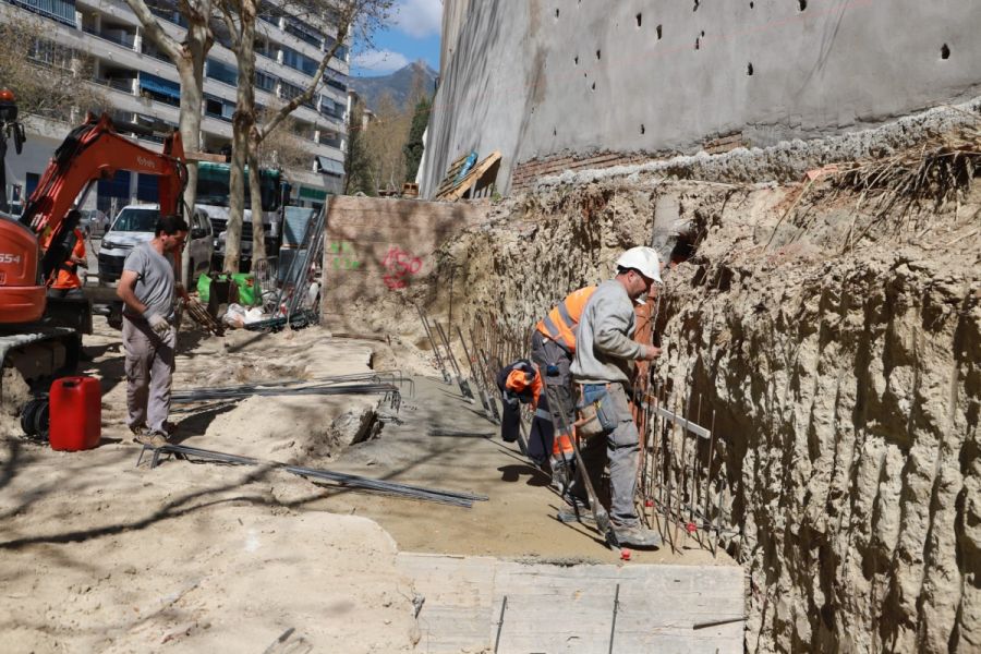 Imagen de la noticia El Ayuntamiento acomete una remodelación de la av…