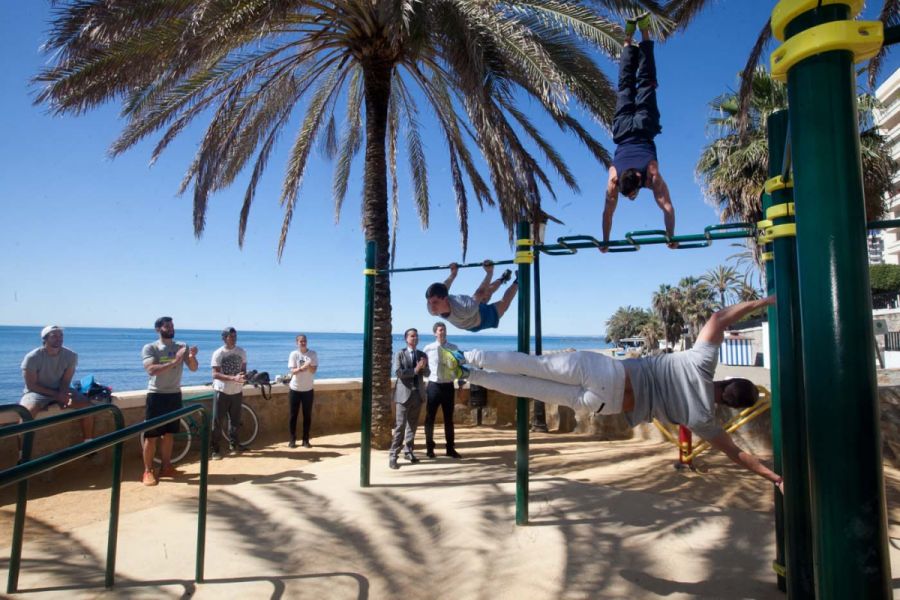 Imagen de la noticia El Paseo Marítimo de Marbella amplía su equipamie…