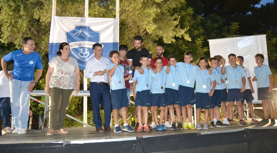 El alcalde asiste al fin de temporada del club de fútbol Marbella Paraíso