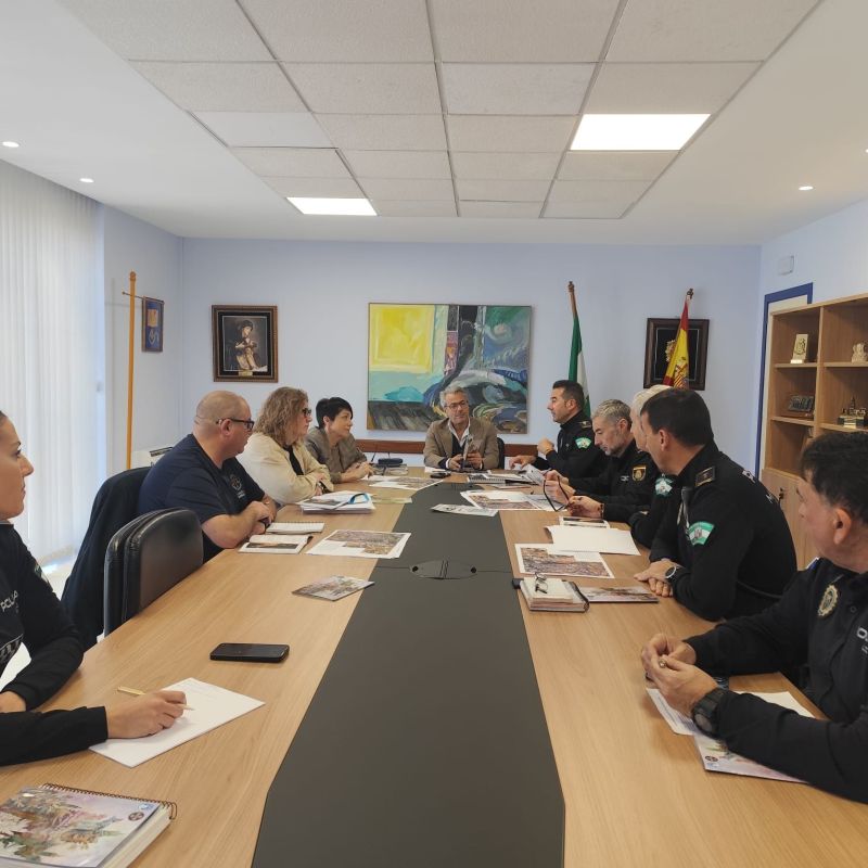 La ciudad refuerza su dispositivo de seguridad para la Semana Santa con 650 policías locales y medios tecnológicos avanzados