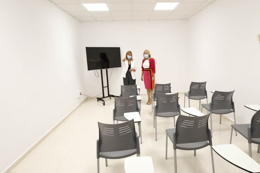 Imagen de la noticia La alcaldesa destaca que las nuevas  dependencias…
