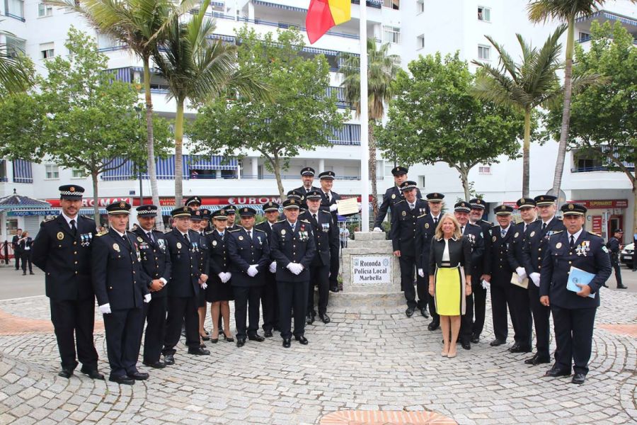 Imagen de la noticia El Ayuntamiento reconoce la vocación de servicio…